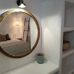 Plaka's House Seaside View 펜션